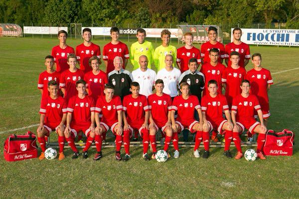 Simple Football team training